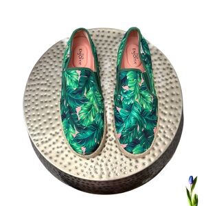 Enjoiya Palm Leaf Tropical Canvas Slip on flats or loafers Shoes size 9